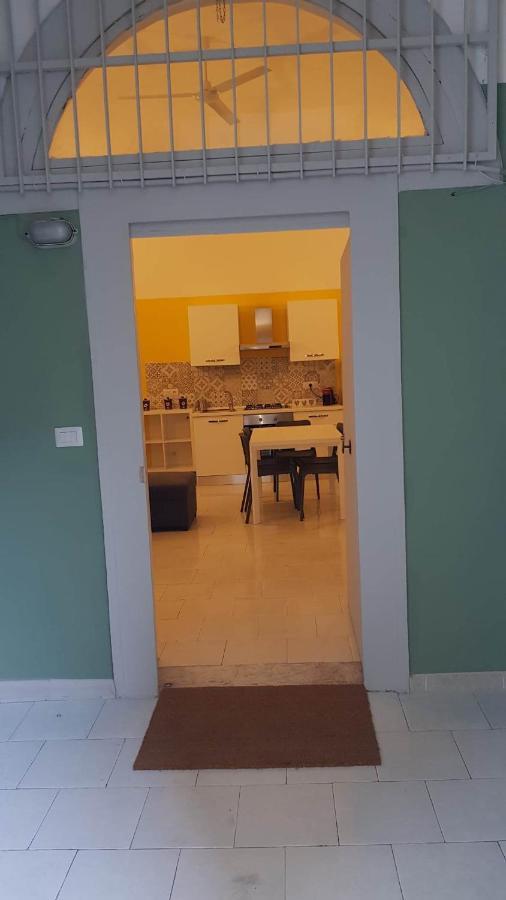 Santa Chiara Home Spaccanapoli 외부 사진
