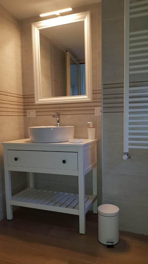 Santa Chiara Home Spaccanapoli 외부 사진